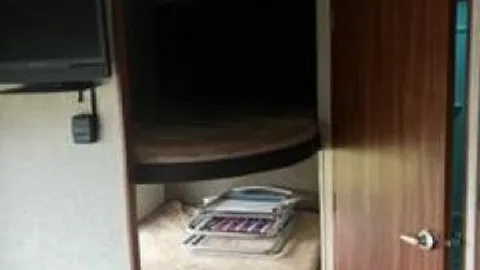 Trailrunner RV Rental — image 7 of 7