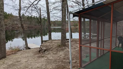 WF Rental Trailer 11 — image 2 of 7