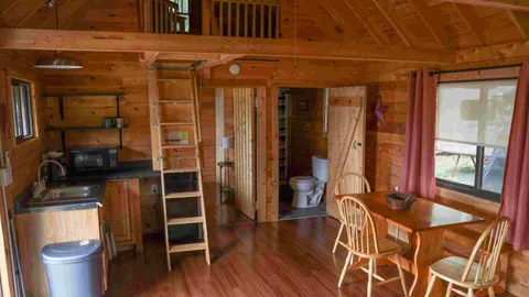 Cottage — image 4 of 4
