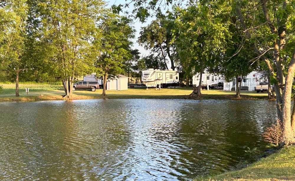 Evening Star Camping Resort - Topeka, Illinois - Campspot