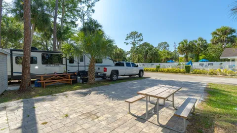 Elite Back-In RV Site — image 3 of 3