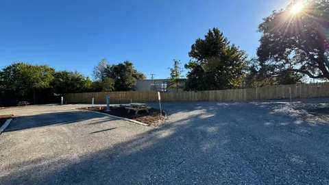 Economy Pull-Through Full Hookup RV Site — image 1 of 2