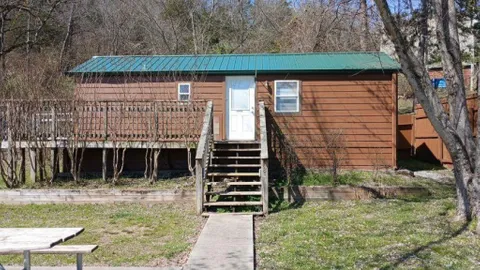 CRITTER CABIN — image 7 of 7