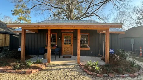 Little Cedar Lodge — image 1 of 11