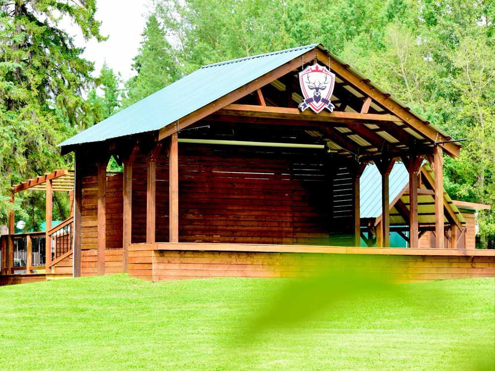 Hilah Ayers Wilderness RV Park, Mulhurst, Alberta - Photo 2