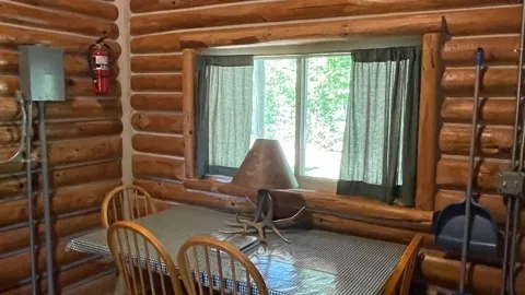 Bull Elk Cabin — image 2 of 5