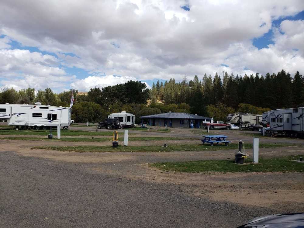Hu-Na-Ha RV Park - Elgin, OR - Photo 3