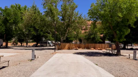 Elite Full Hookup Pull Through RV Site (40') — image 1 of 2