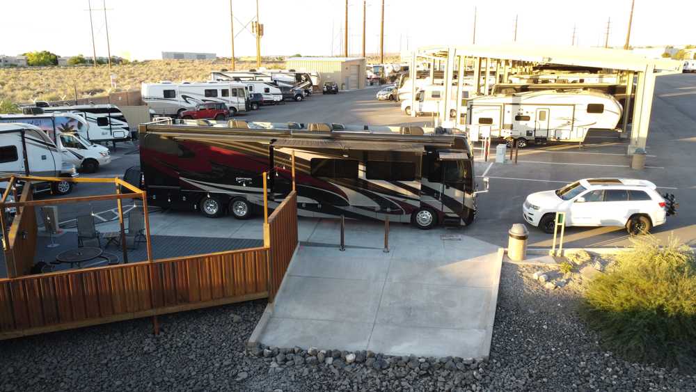 Nomadland, Albuquerque, New Mexico - Photo 2