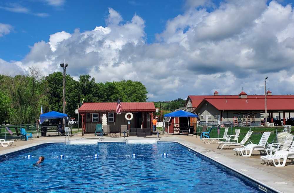 Beyonder Getaway at Rising Sun, Rising Sun, Indiana - Photo 3