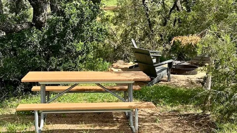 Songbird Cabin — image 8 of 8