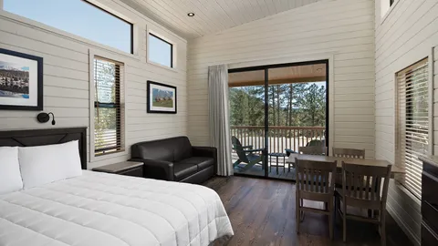 Boo Boo Bear™ Cabin — image 2 of 9