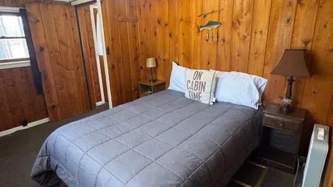 Directors Cabin — image 6 of 6