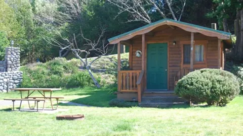 Pet Friendly - 1 Bedroom Cabin — image 1 of 3