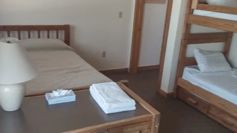 Cabin — image 2 of 7