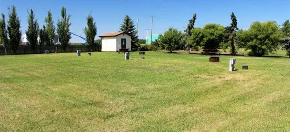 Galahad Campground, Galahad, Alberta - Photo 4