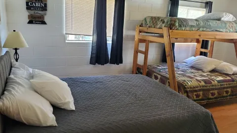Motel Cabin 2 — image 4 of 4