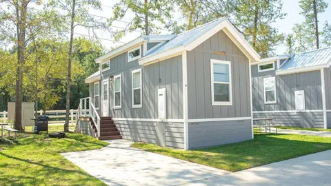 Deluxe Bunkhouse Loft Cottage — image 1 of 3