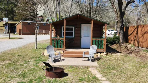 CAMPFIRE COTTAGE — image 1 of 7