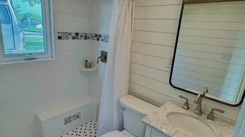 Tiny House Cabin Rental — image 2 of 6