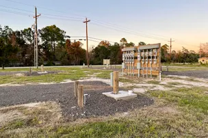 Dot’s Mobile Ranch – photo 5