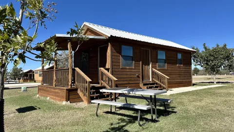 EFFICIENCY CABIN — image 1 of 6