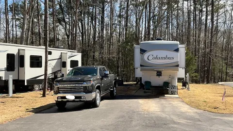 80' Wooded Back In/FHU 30/50amp - Long Term — image 2 of 2