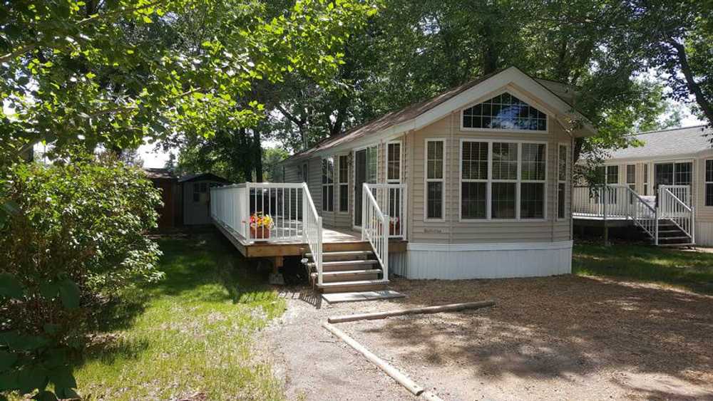 Deluxe Cabin - Littlefoot Lodge