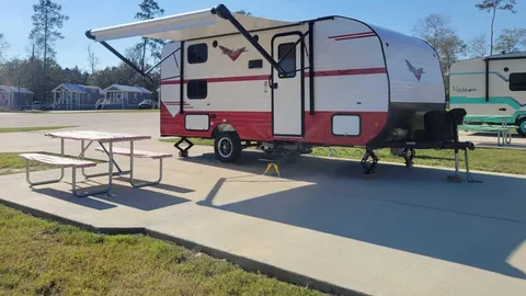 Retro RV (4 Sleeper) — image 1 of 3
