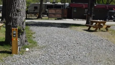 Pull Through Leisure RV Site — image 2 of 10