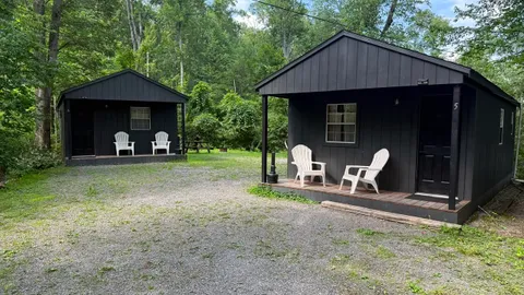 Deluxe Cabin — image 1 of 8