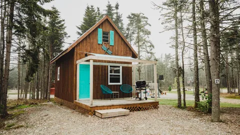 Glamping Cabin with Bathroom & Kitchen — image 1 of 11