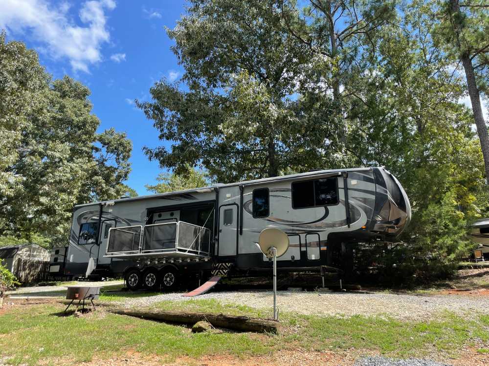 High Falls RV Park - Photo 4