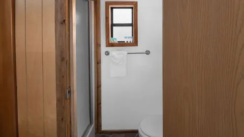 Deluxe Cabin - Full Bed plus Bunks — image 4 of 4