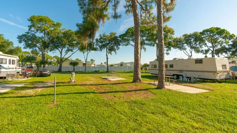 Premium Full Hookup RV Site — image 1 of 3
