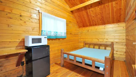 2 Bedroom Deluxe Cabin — image 2 of 6