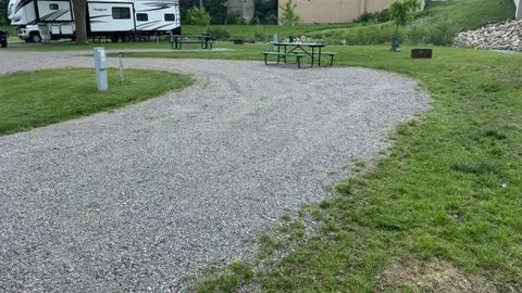 Site 15 — image 1 of 2