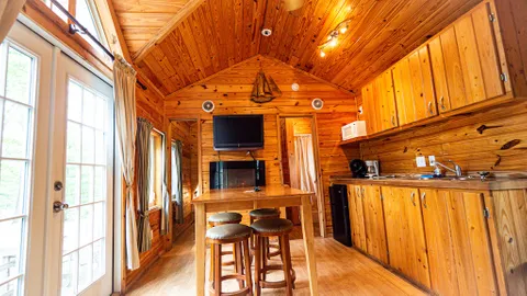 Lodges — image 1 of 9