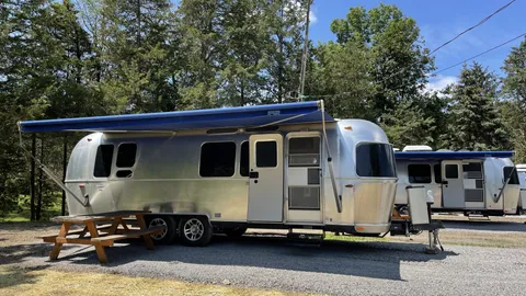 Airstream I Rental — image 1 of 2