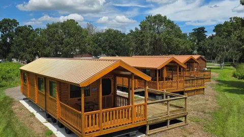 Waterfront Lakeview 1 Bedroom w 2 Bunkies — image 1 of 11