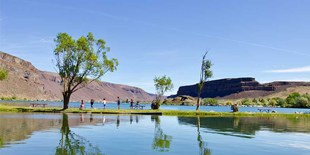 Blue Lake Resort - Photo 2
