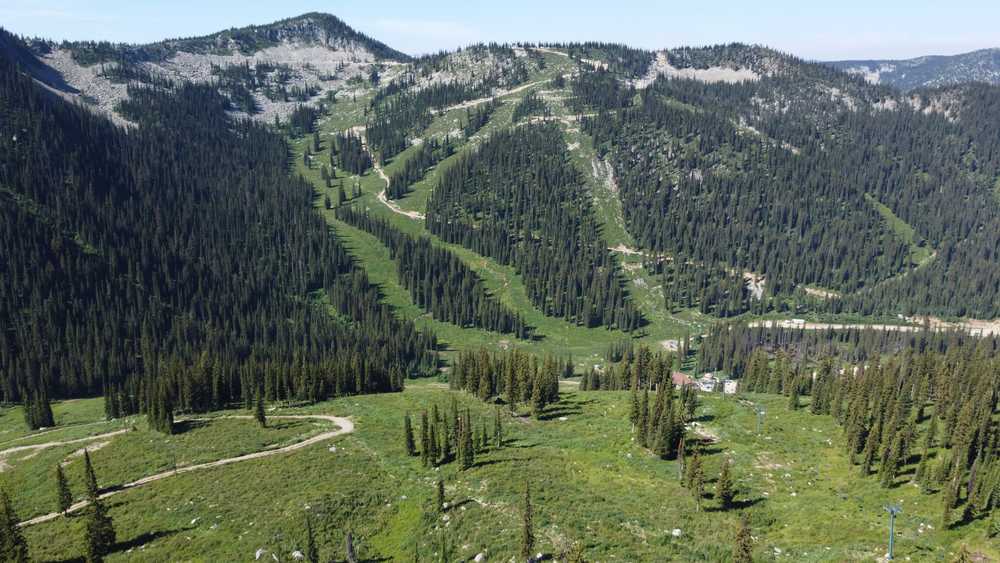 Hummingbird Lodge & Campground - Photo 4