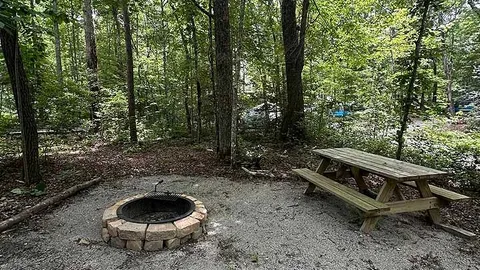 Area C Lodging: Furnished Standard Cabin - 16' x 10' — image 2 of 4