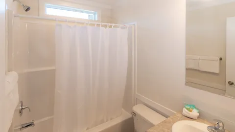 Deluxe Cottage 2 Bedrooms — image 10 of 10