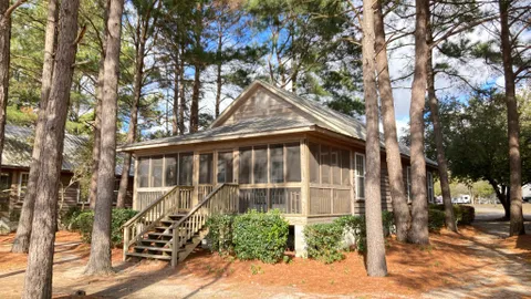 Premium Water Front 2 Bedroom Cabin — image 1 of 9