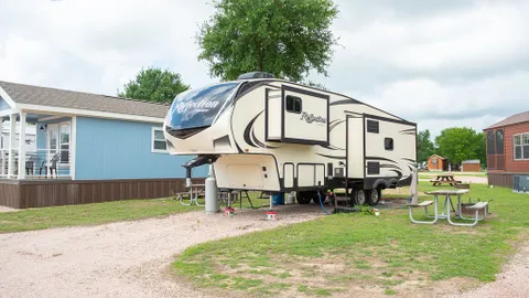 Meadow Back-In - RV — image 2 of 4