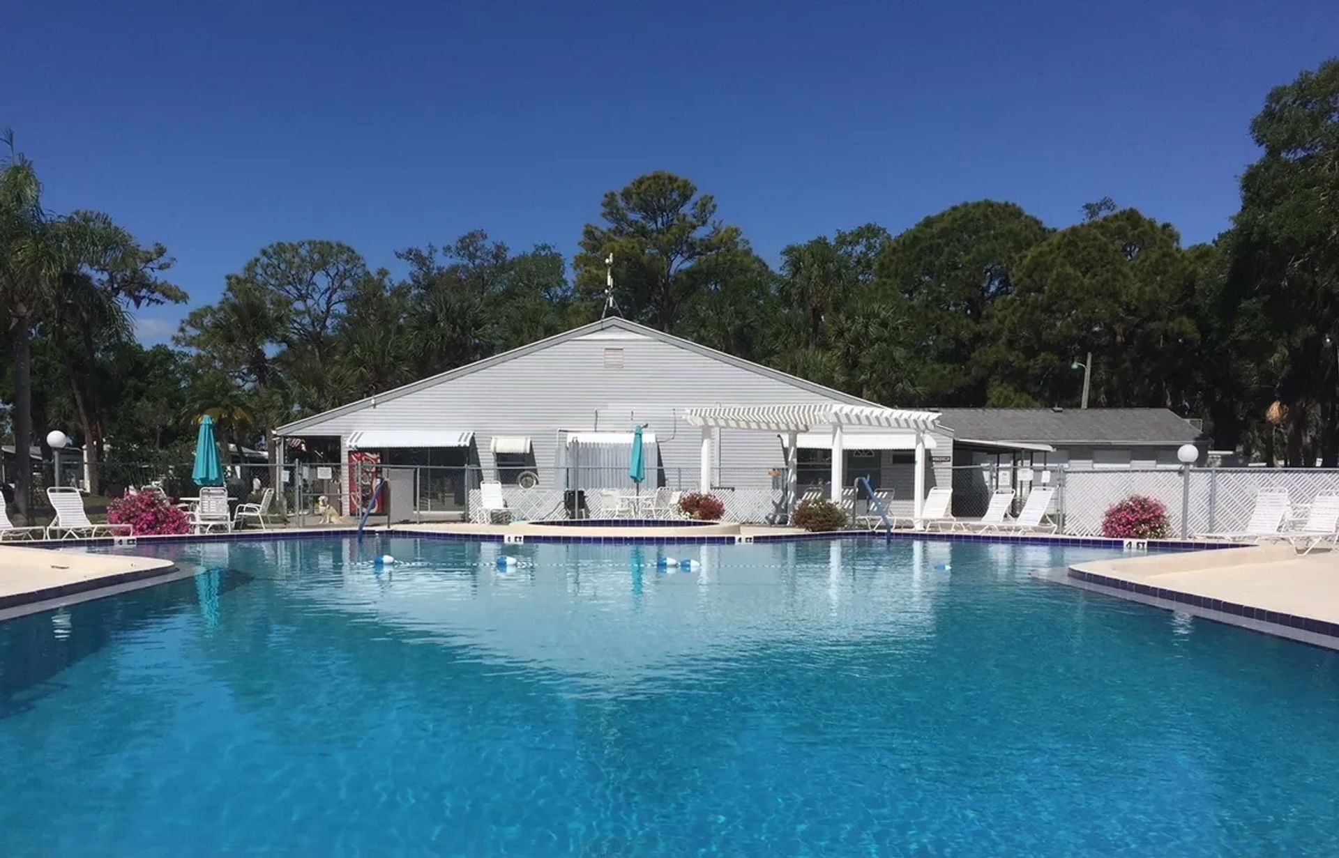 Sarasota Lakes RV Resort