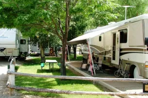 Four Seasons RV Park – photo 4