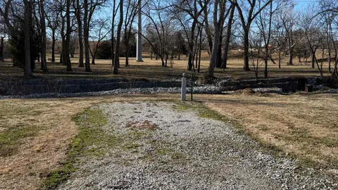 W+E Pop-up/Tent Site — image 2 of 4
