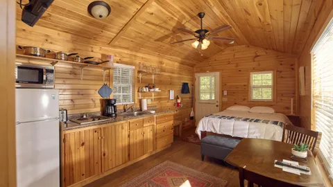 Riverview Studio Cottage — image 4 of 4